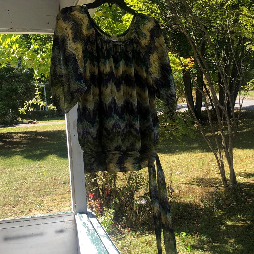 Multicolor Chevron Patterned Top - image 3